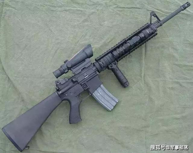 AR-10自动步枪图片