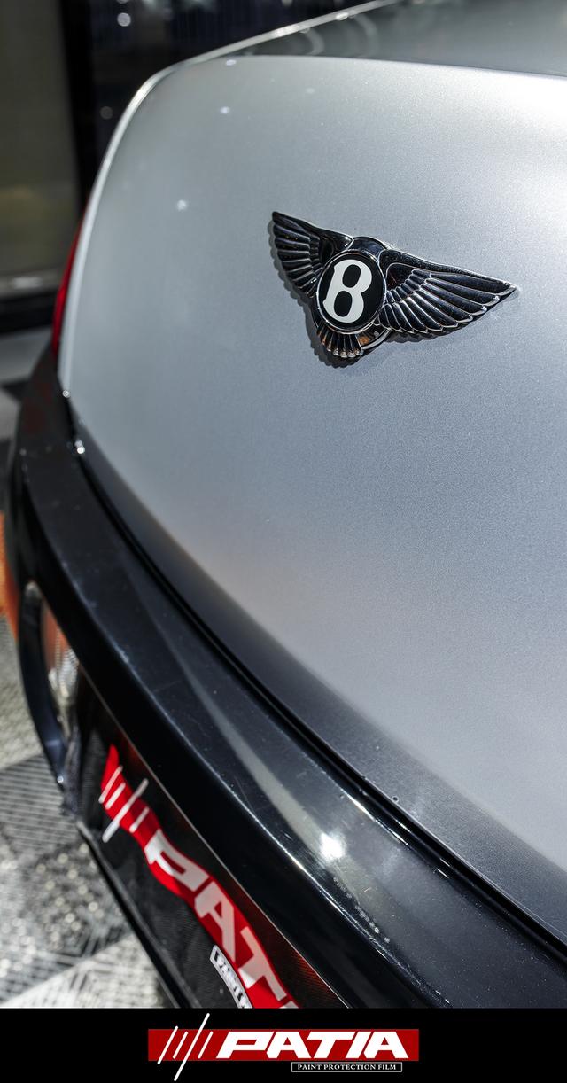 别具一格宾利飞驰黑银双拼改色