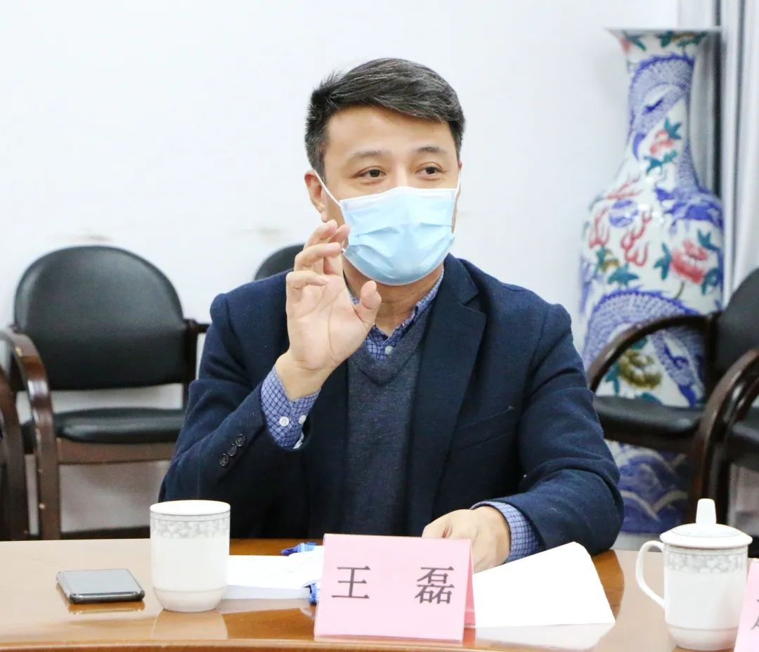 3月3日,市教委副主任毛丽娟,职教处处长王磊,市学位办主任束金龙,后保