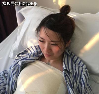 女人伤乳房的3种行为多数女性已成习惯压胸部一直平