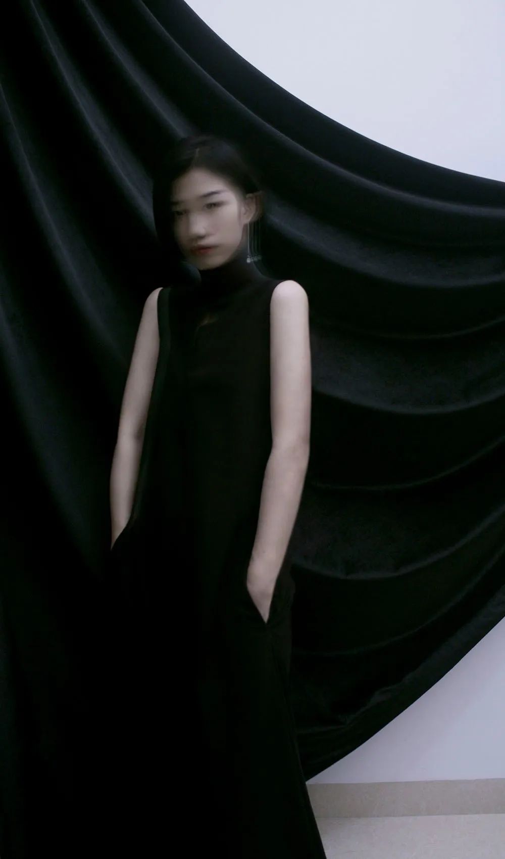 关于设计,刘潇认为最重要的是保有对希望的感知.