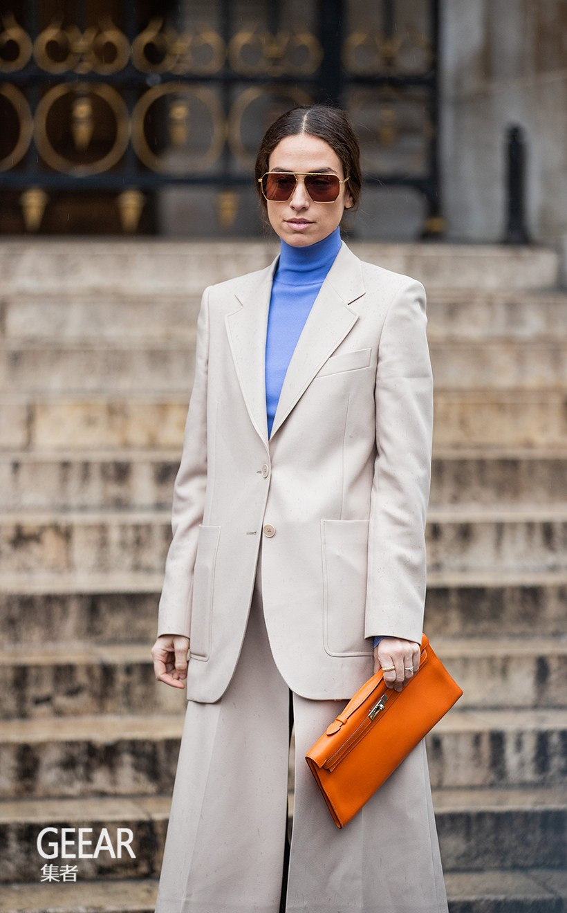 从巴黎时装周寻找搭配灵感:街拍型人们都在穿这款外套!_西装