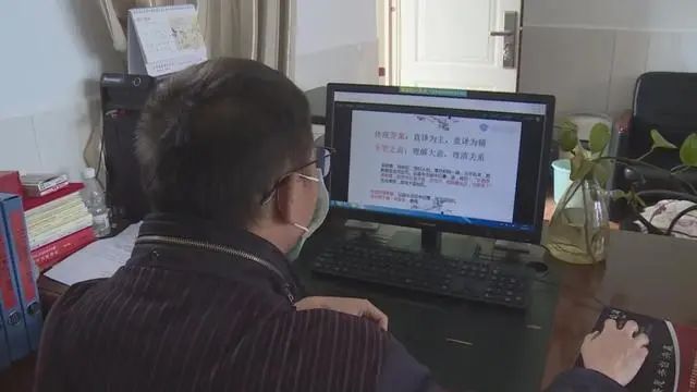 手機電視課堂開講啦大理4415名老師直播上課