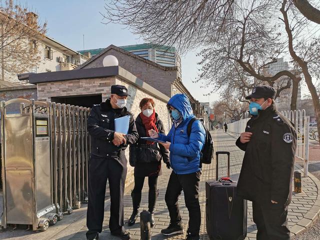 三,花园路派出所社区民警王鹏恩济庄派出所郭修文学雷锋志愿服务团队