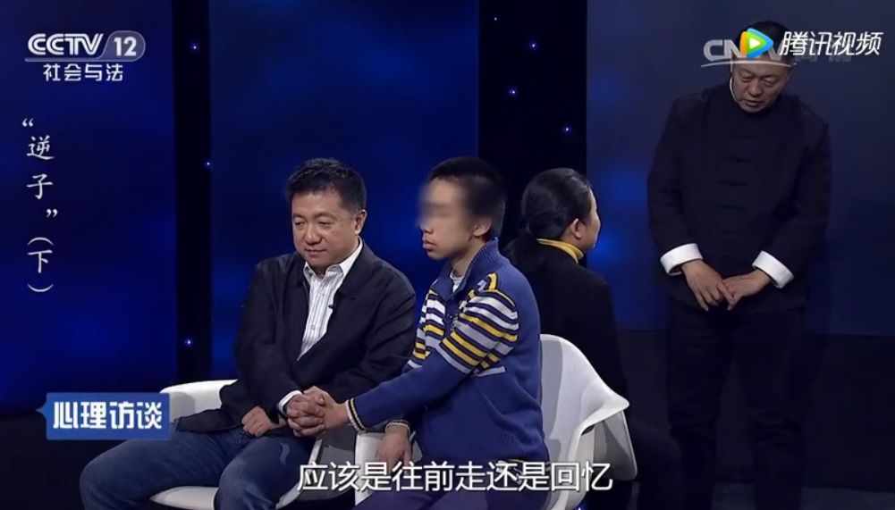 【解读】《逆子》(下)高知家庭为何养育出休学孩子?