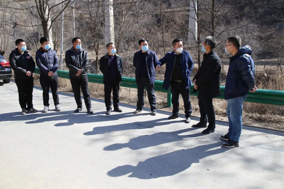 张合平深入铁路沿线督导检查铁路护路工作
