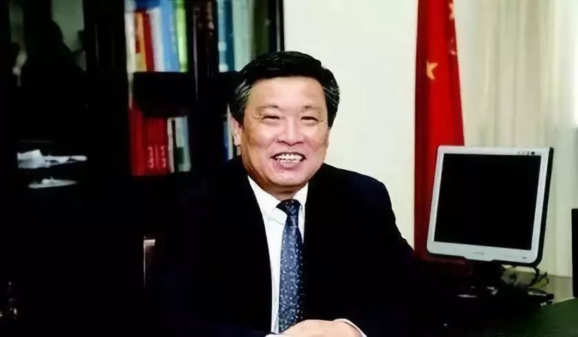 (失联一年后,延长石油原董事长被双开)沈浩与贺久长均曾经担任过延长