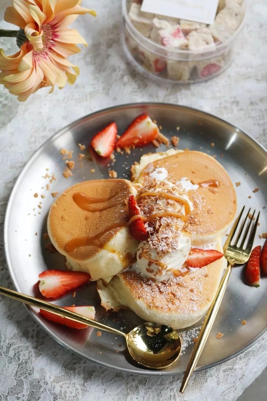 山东欧米奇春季推荐收割女神心的草莓甜品目测即将爆火