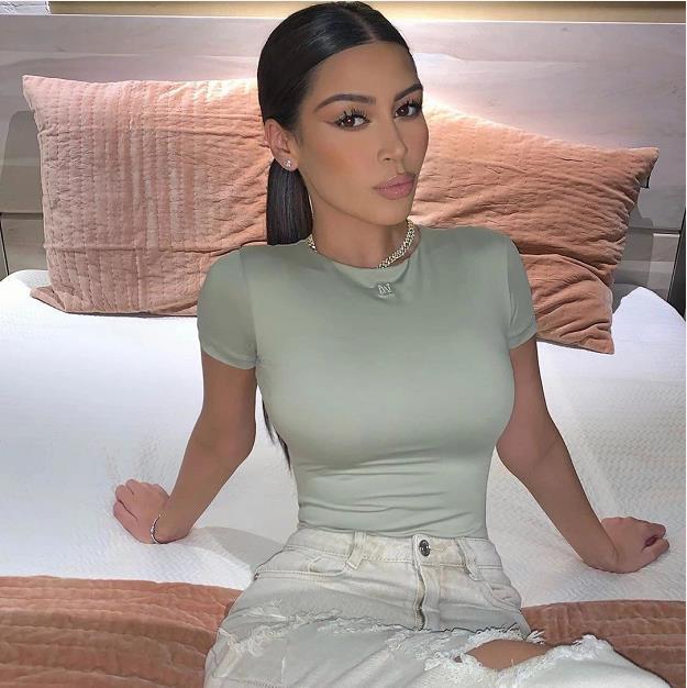 超像卡戴珊姐妹的ins网红,不"炒作"靠才华吸粉百万!