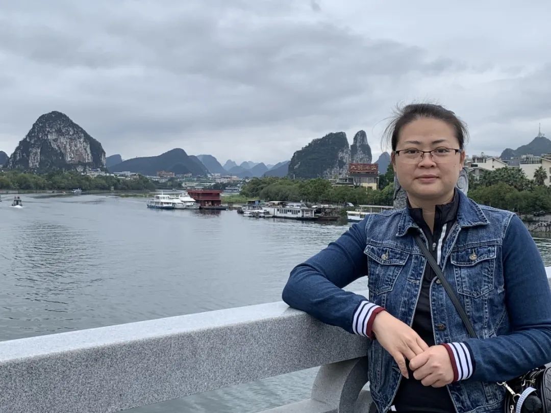 七星岗社区党委书记程海燕以身作则带动党员和群众防疫