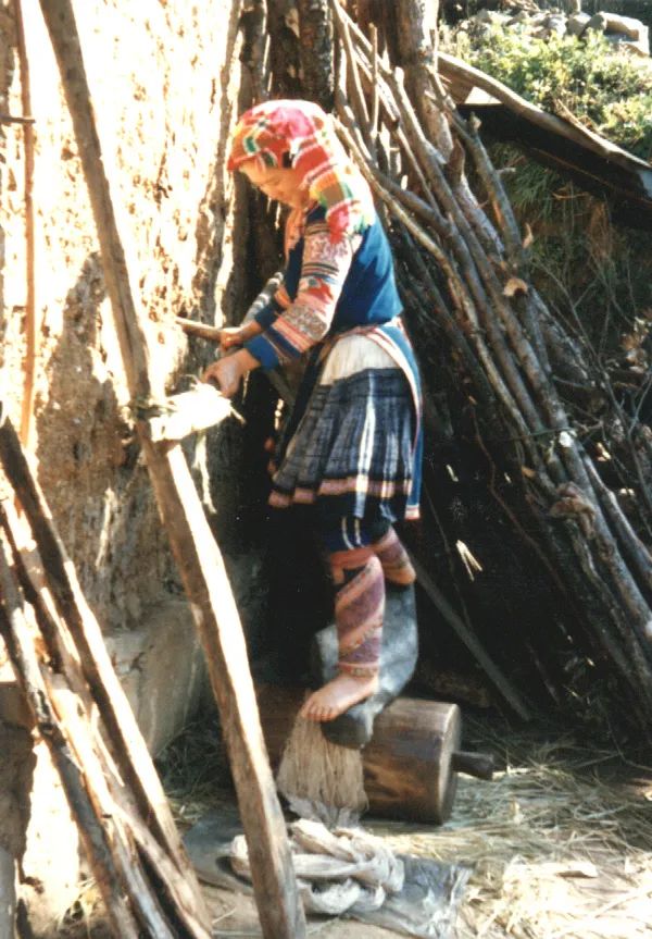 苗族照片80年代照片图片