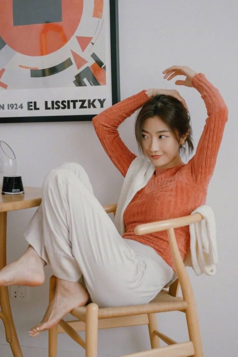 女王节低至75折时尚博主savi早春衣橱大公开手把手教你搞定甜酷穿搭