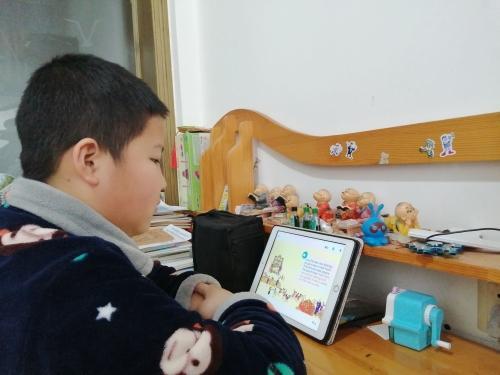 高新區(qū)實驗小學學生居家線上閱讀繪本 玩轉(zhuǎn)趣味英語(圖1) 高新區(qū)實驗小學學生居家線上閱讀繪本 玩轉(zhuǎn)趣味英語(圖1)