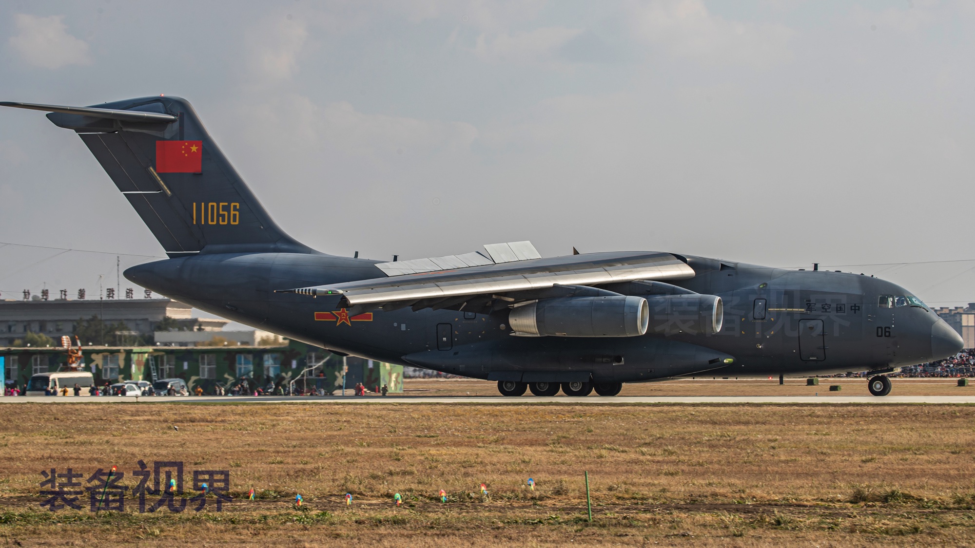 这些机型包括大型空中加油机和大型空中预警机