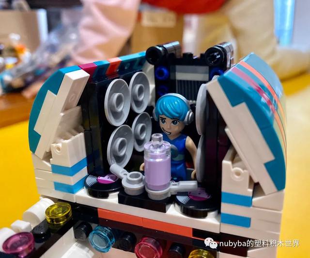 lego乐高70828梦幻派对巴士测评
