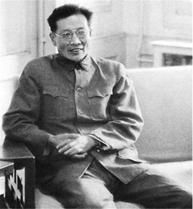 原创著名作家周立波去世前决定捐款全部资产妻子忍痛完成遗愿