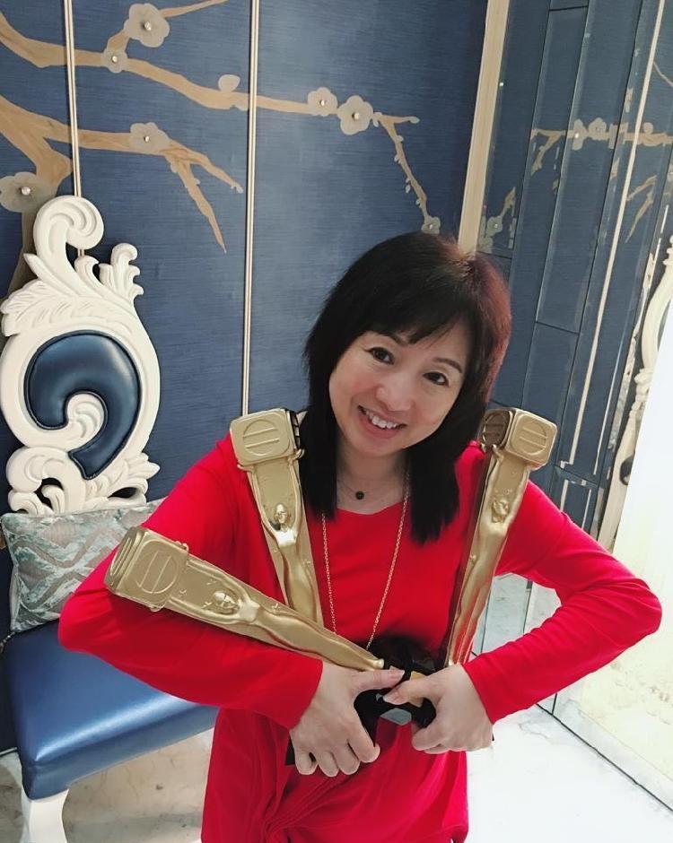 原创金牌制作人梅小青回应tvb热播剧法证先锋4热议主演换新代表传承酷