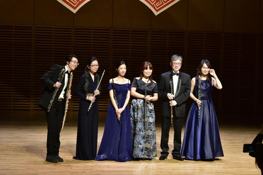 线上观演艺术相伴系列第二十一期长笛家族乐缤纷香港非凡长笛合奏团