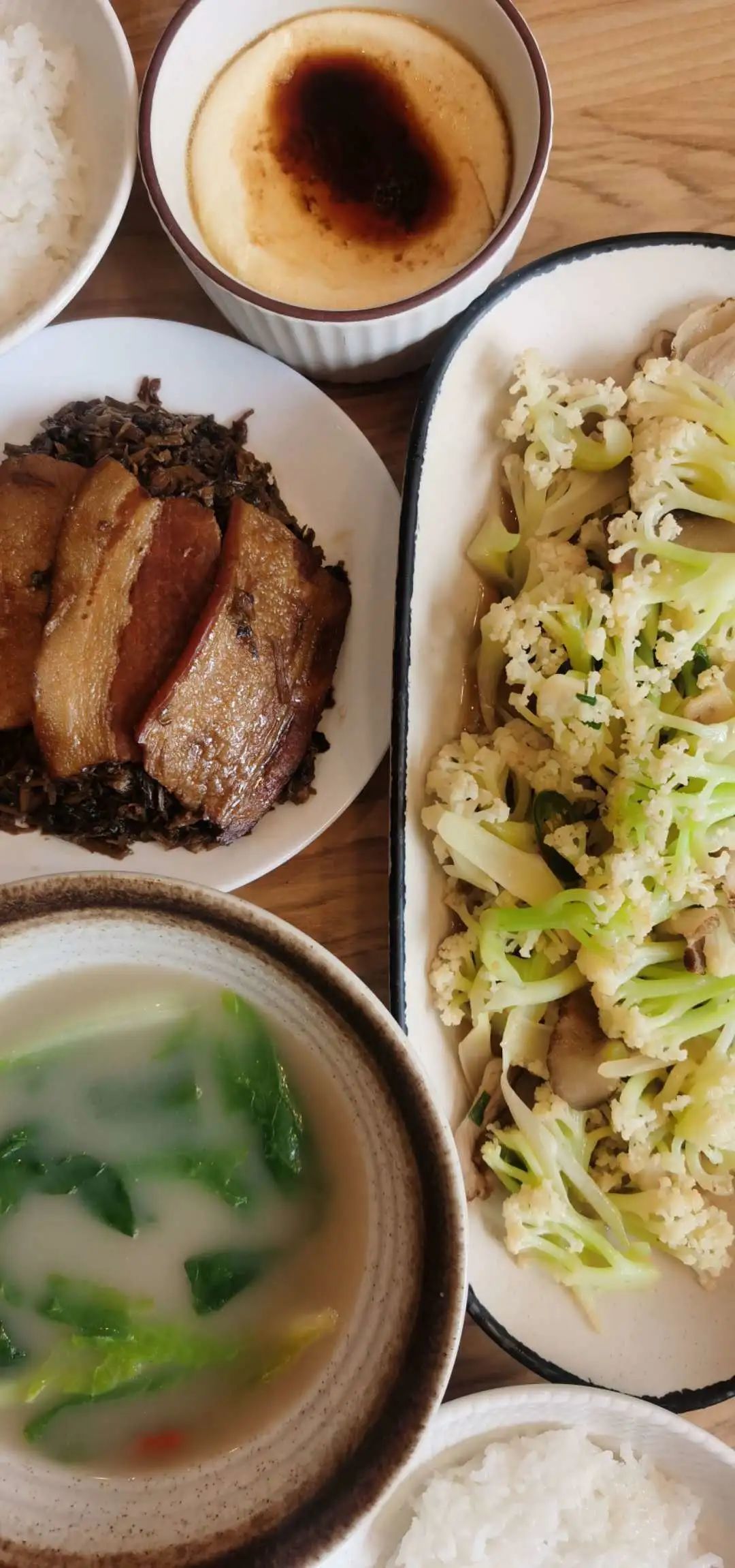 三食三餐,三时三餐_大山谷图库