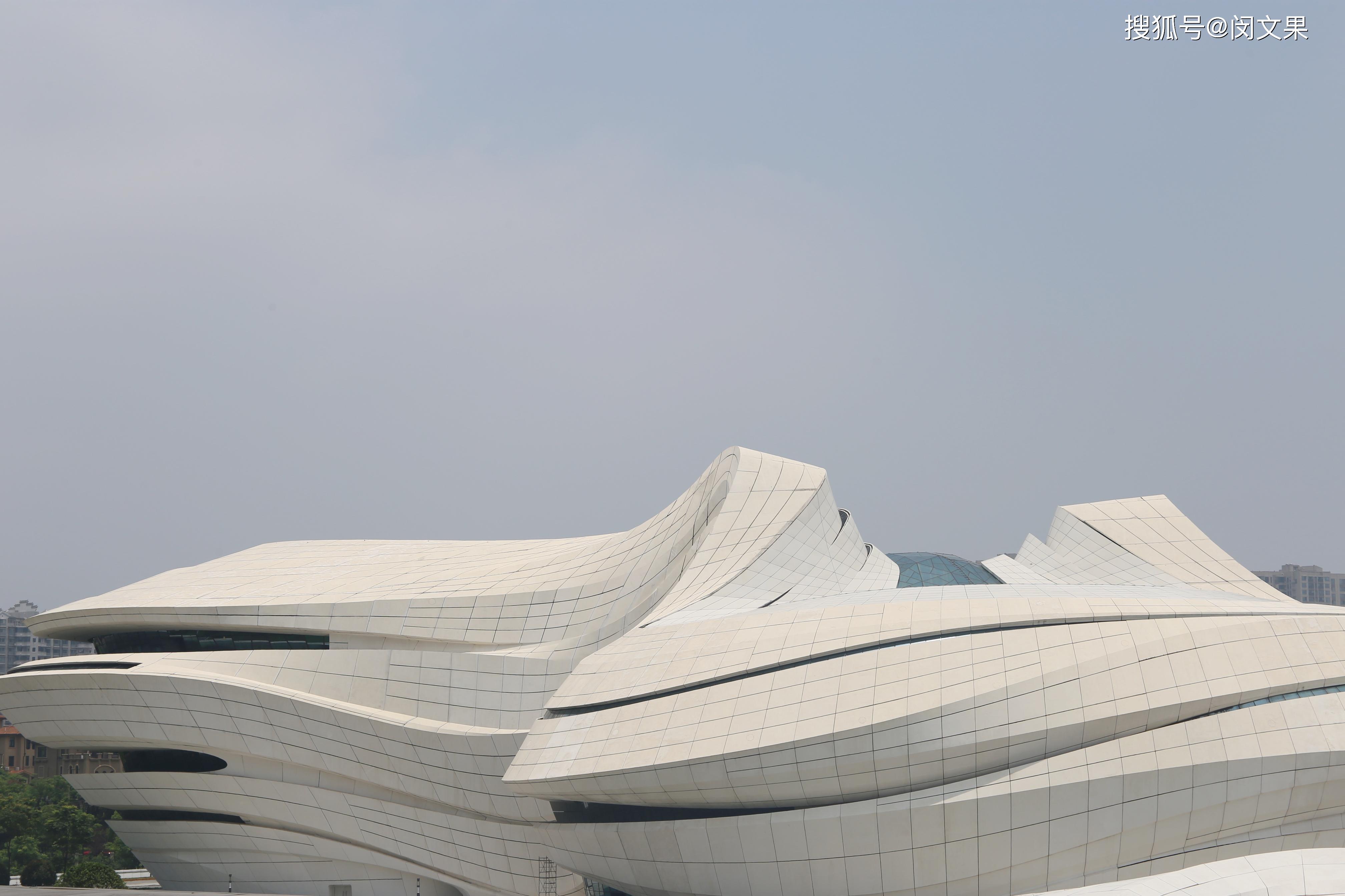 原创扎哈哈迪德在长沙留下的唯一作品夺目于梅溪湖畔