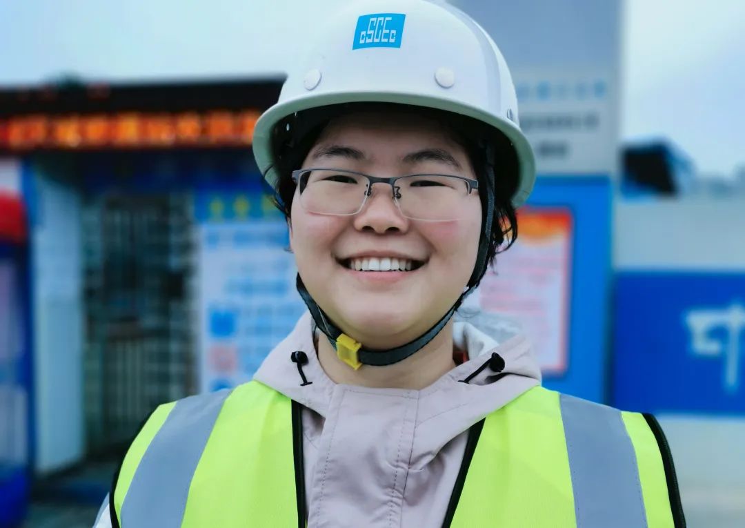 伍娜是一名2019年毕业入职的新员工.