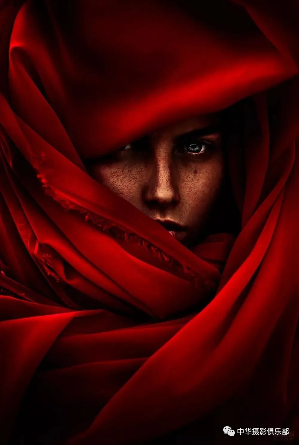 俄罗斯人像摄影高饱和下的唯美模特