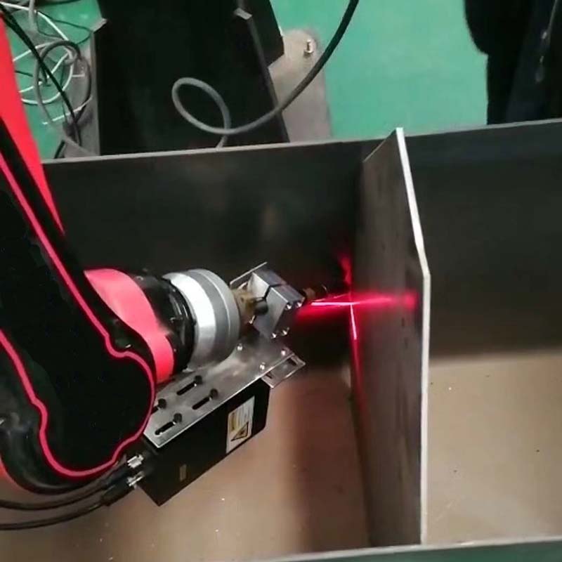 博智慧达激光焊缝跟踪传感器在机器人焊接行业的应用案例分析-焊接