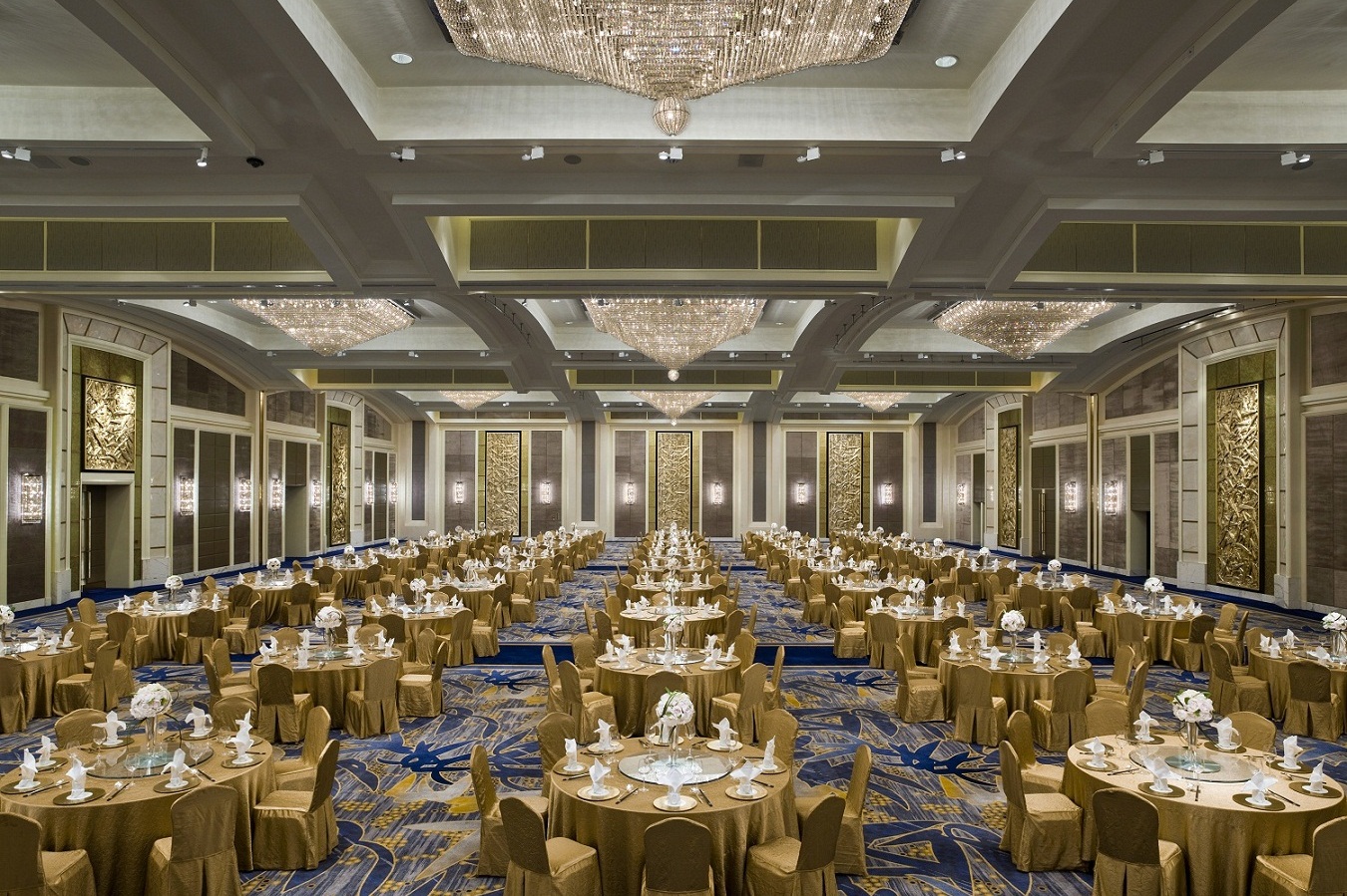 如何设计酒店宴会厅智能照?