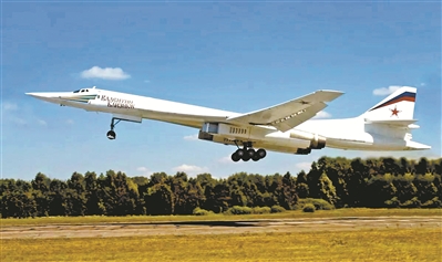 供图:阳明继俄罗斯图波列夫公司2月2日宣布升级款图-160m轰炸机完成