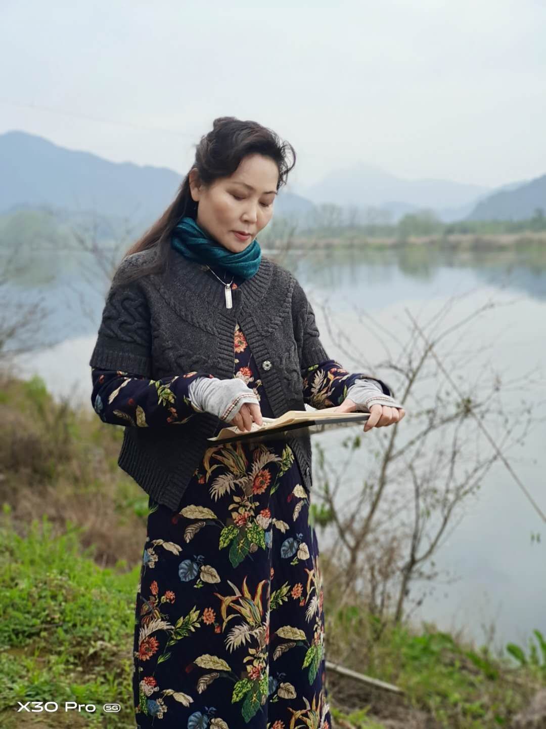 顾影微烟,夕拾画乡——塔琳托娅2020古堰画乡系列作品赏析_版画