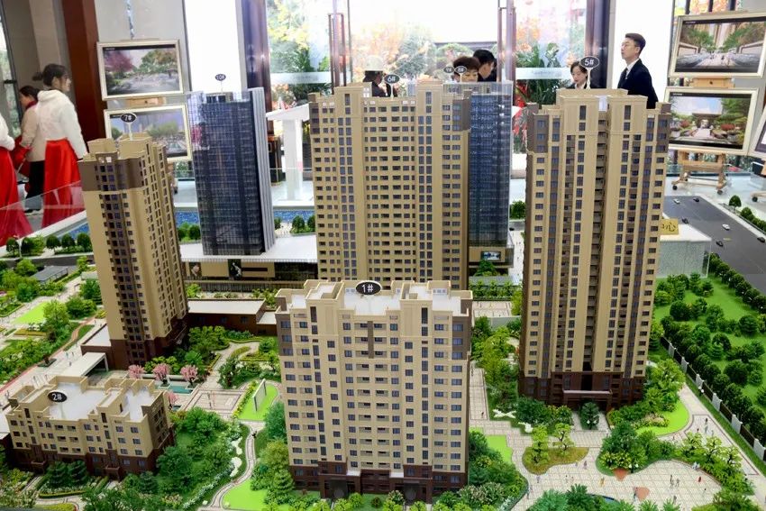 直播:"桃李"不言,"云"上成蹊_天水