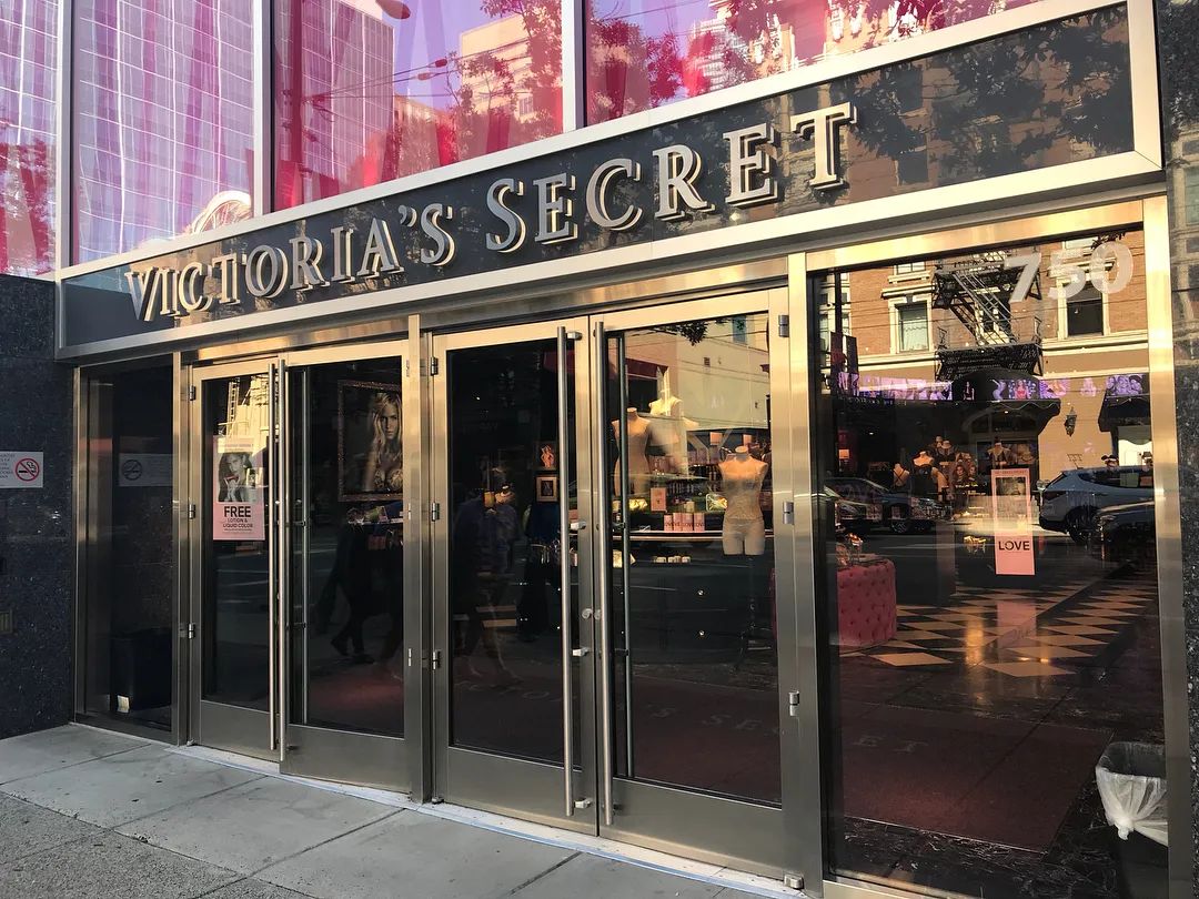 这家承载粉红少女的店难道真的撑不下去了吗?_centre