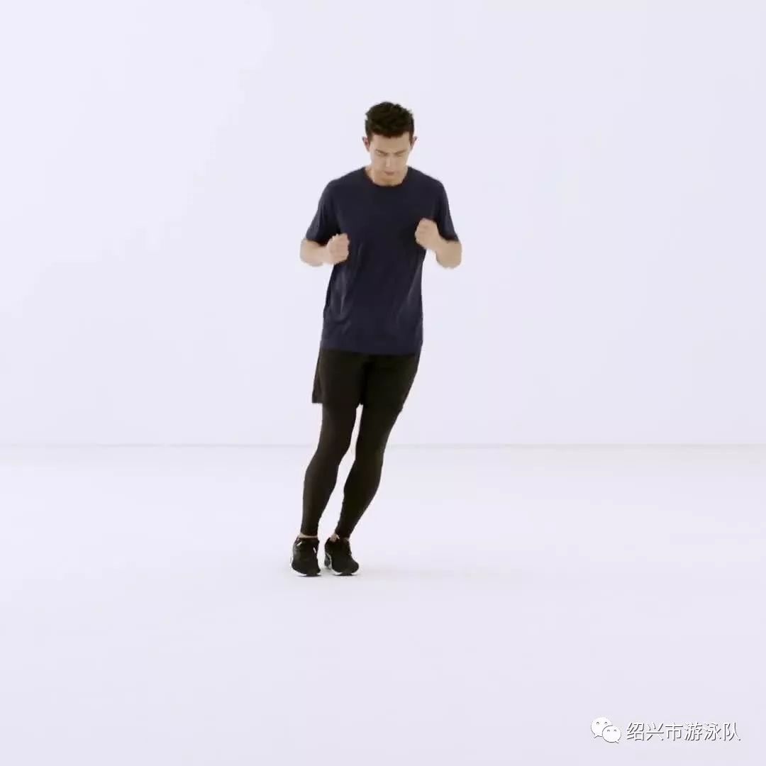 左右小跳开合跳周六基本动作介绍静态陆上流线型周日基本训练动作介绍