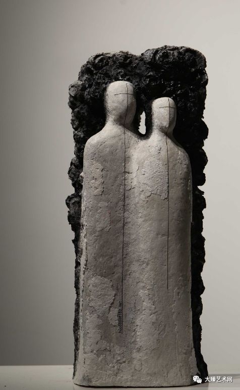 雕塑家霍波洋在作品里注入主观精神和自身风格