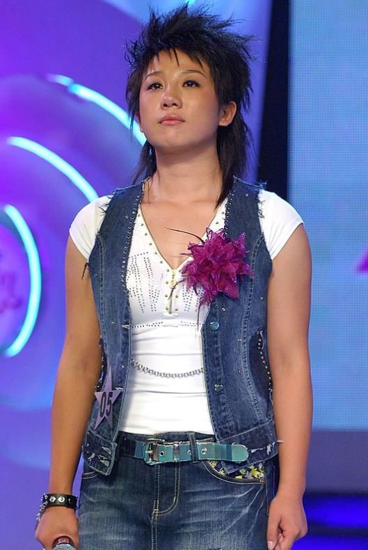 原创喻佳丽宣布结婚!扒扒差不多被遗忘,却因私生活上热搜的快乐女声