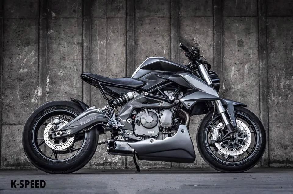 各个角度的帅气贝纳利黄龙600国外改装案例