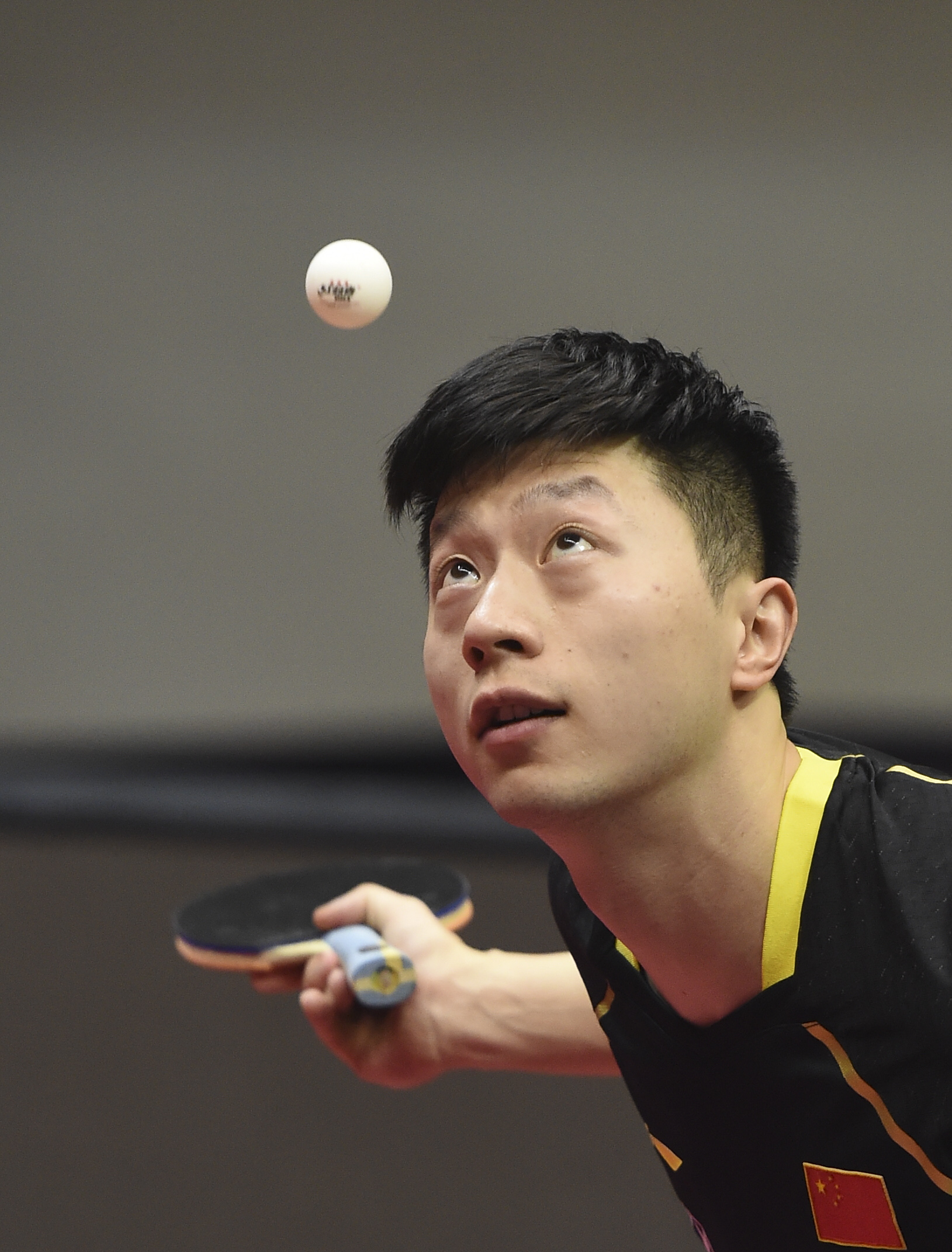 乒乓球卡塔尔公开赛马龙单打首轮晋级