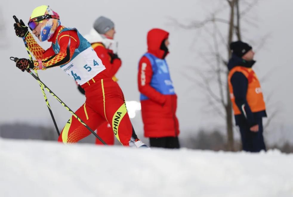 2019-2020赛季越野滑雪世界杯芬兰站比赛中,中国女将池春雪,马清华,李