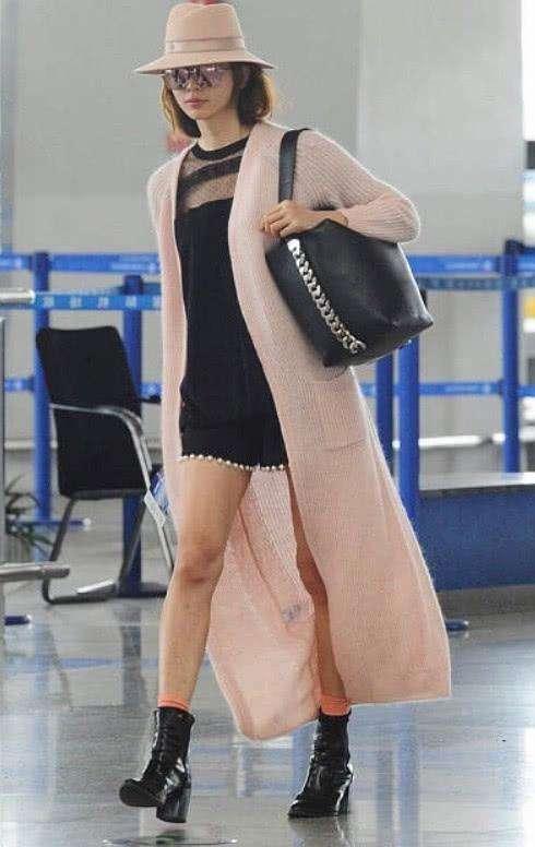 原创女神林志玲全身就是膝盖大煞风景