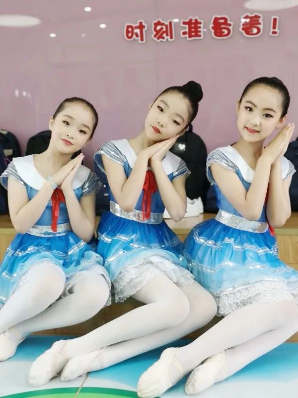 【小学堂】"在家轻松练"舞蹈基本功系列之——"开肩"