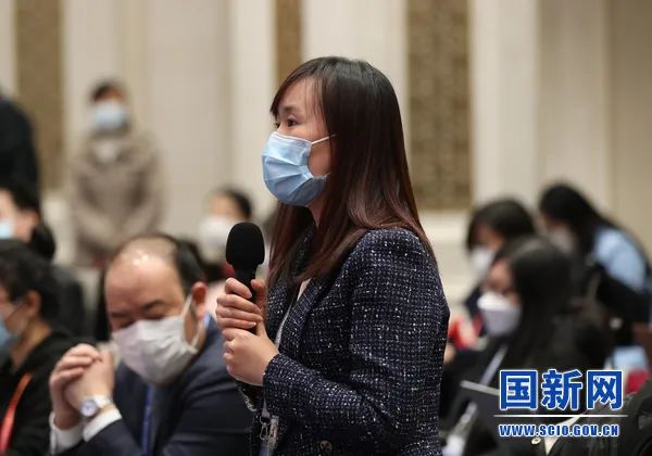 中央广播电视总台央视记者:我的问题是,这次疫情对湖北省的财政收入