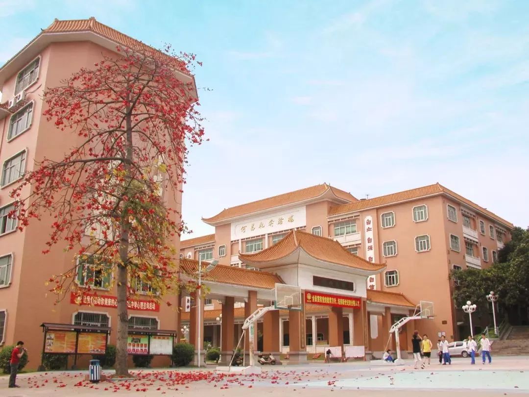 容山书院,一别又是多年_饭堂