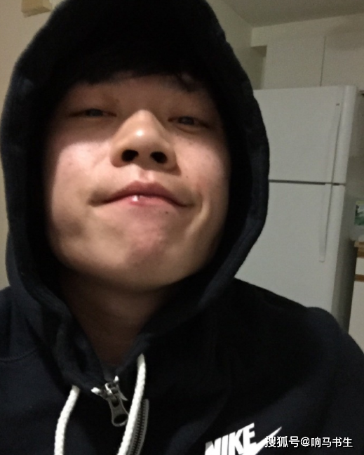 看《歌手·当打之年》,突然想到了当初的赵雷,想到了少年锦时