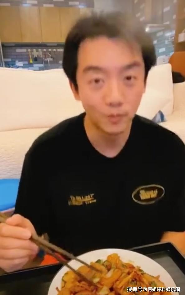 郑恺胖了两个月胖了25斤在家暴饮暴食彻底放飞自我