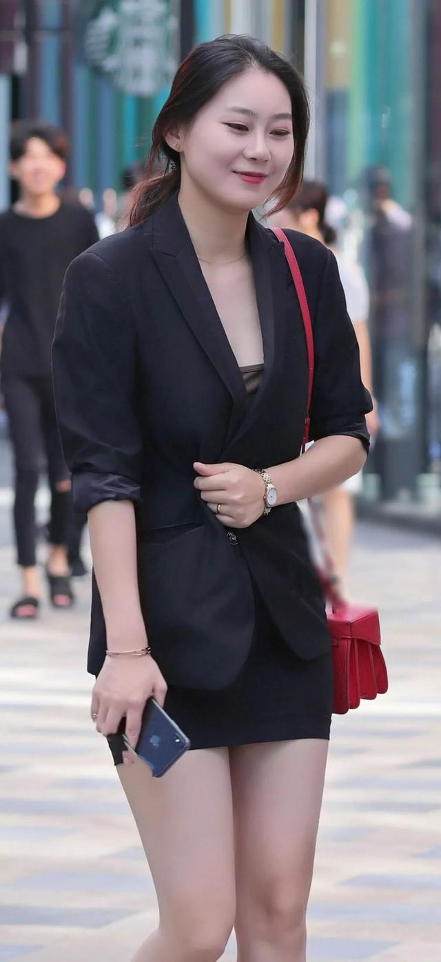 这种微胖的身材穿职业装,真的太有女人味了_风格_款式_女生