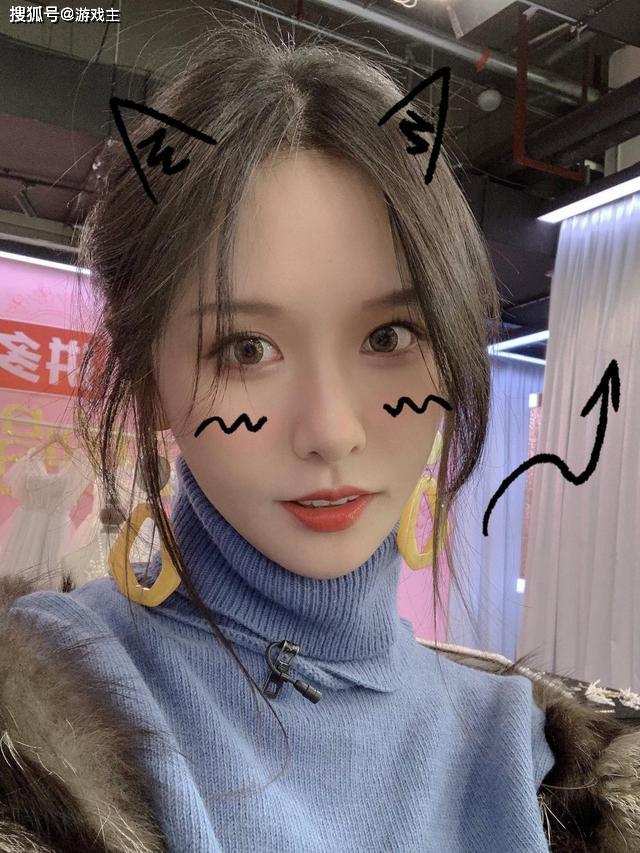 土豪刷1700万礼物表白阿冷被拒再刷130万依旧被无情拒绝