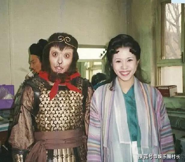 5张罕见的老照片至尊宝和白晶晶张国荣腿上坐着的是谁