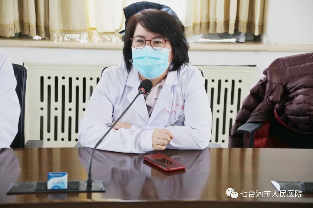 市政府副市长王婷在讲话中首先感谢哈医大四院对七台河市一直以来的"