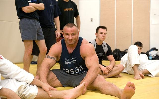 随即,平常心分享了马瑞斯的训练方案:"马瑞斯的力量训练计划也一度被