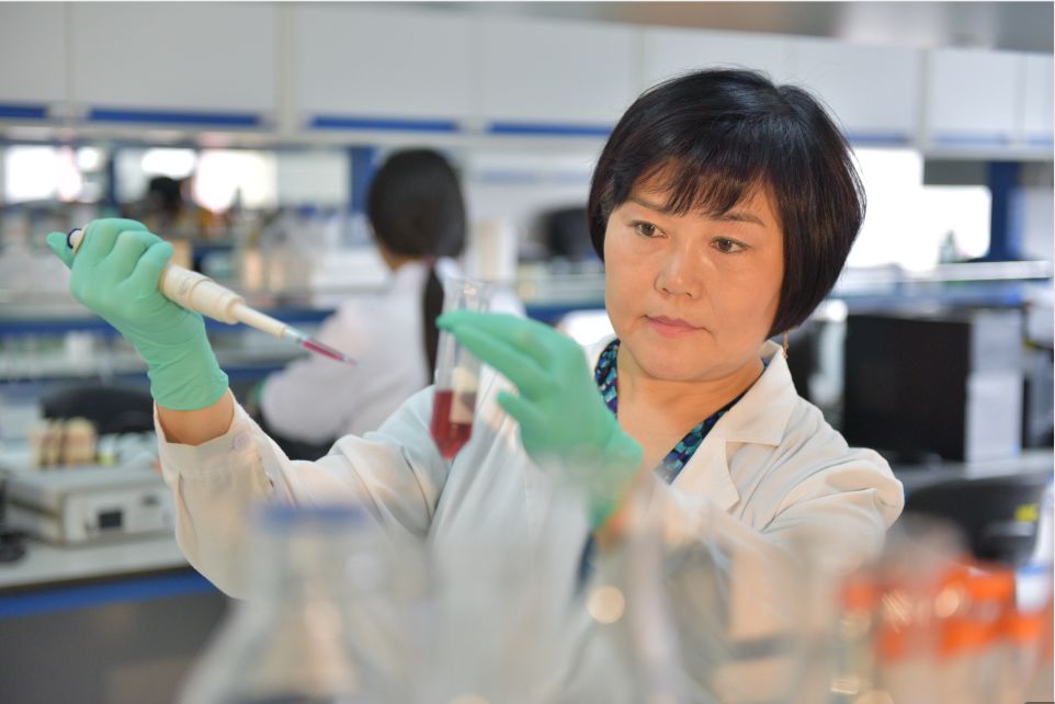 大美中国女科学家阎锡蕴发现纳米酶的秘密